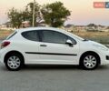 Білий Пежо 207, об'ємом двигуна 1.36 л та пробігом 200 тис. км за 4900 $, фото 3 на Automoto.ua
