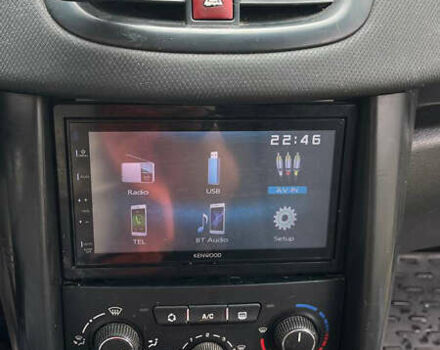 Білий Пежо 207, об'ємом двигуна 1.36 л та пробігом 237 тис. км за 4300 $, фото 14 на Automoto.ua