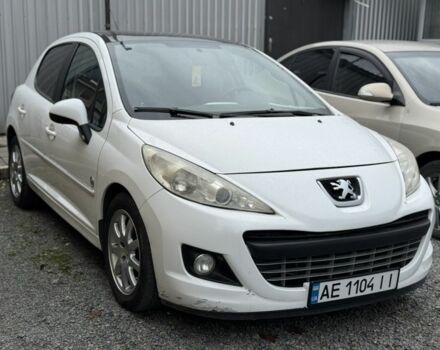 Белый Пежо 207, объемом двигателя 1.6 л и пробегом 180 тыс. км за 5200 $, фото 10 на Automoto.ua