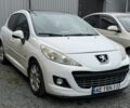 Белый Пежо 207, объемом двигателя 1.6 л и пробегом 180 тыс. км за 5200 $, фото 10 на Automoto.ua