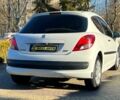Белый Пежо 207, объемом двигателя 1.4 л и пробегом 209 тыс. км за 3900 $, фото 6 на Automoto.ua