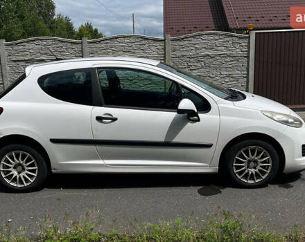 Білий Пежо 207, об'ємом двигуна 1.36 л та пробігом 237 тис. км за 4300 $, фото 5 на Automoto.ua