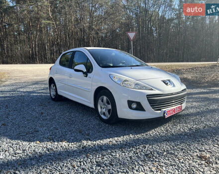 Білий Пежо 207, об'ємом двигуна 1.4 л та пробігом 241 тис. км за 5150 $, фото 6 на Automoto.ua
