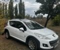 Белый Пежо 207, объемом двигателя 1.6 л и пробегом 272 тыс. км за 5300 $, фото 3 на Automoto.ua