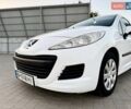 Білий Пежо 207, об'ємом двигуна 1.36 л та пробігом 200 тис. км за 4900 $, фото 2 на Automoto.ua