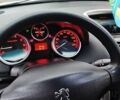 Белый Пежо 207, объемом двигателя 1.36 л и пробегом 179 тыс. км за 4700 $, фото 9 на Automoto.ua