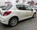 Белый Пежо 207, объемом двигателя 1.6 л и пробегом 180 тыс. км за 5200 $, фото 2 на Automoto.ua