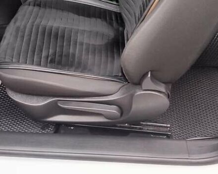 Белый Пежо 207, объемом двигателя 1.36 л и пробегом 179 тыс. км за 4700 $, фото 12 на Automoto.ua