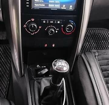 Белый Пежо 207, объемом двигателя 1.36 л и пробегом 179 тыс. км за 4700 $, фото 14 на Automoto.ua