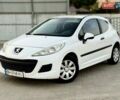 Білий Пежо 207, об'ємом двигуна 1.36 л та пробігом 200 тис. км за 4900 $, фото 1 на Automoto.ua