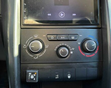 Белый Пежо 207, объемом двигателя 1.4 л и пробегом 209 тыс. км за 3900 $, фото 11 на Automoto.ua