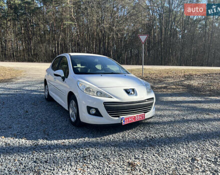 Білий Пежо 207, об'ємом двигуна 1.4 л та пробігом 241 тис. км за 5150 $, фото 7 на Automoto.ua