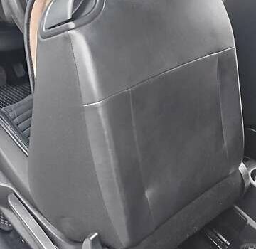 Белый Пежо 207, объемом двигателя 1.36 л и пробегом 179 тыс. км за 4700 $, фото 10 на Automoto.ua