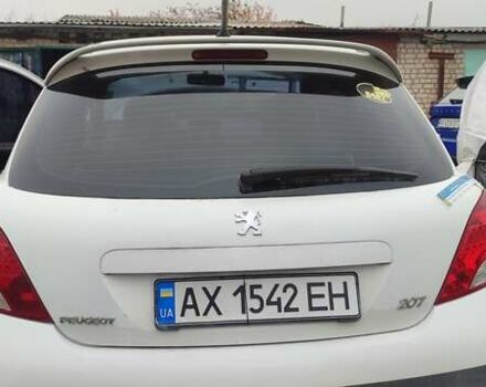 Білий Пежо 207, об'ємом двигуна 1.36 л та пробігом 214 тис. км за 1000 $, фото 2 на Automoto.ua