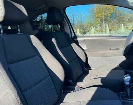 Белый Пежо 207, объемом двигателя 1.4 л и пробегом 209 тыс. км за 3900 $, фото 16 на Automoto.ua