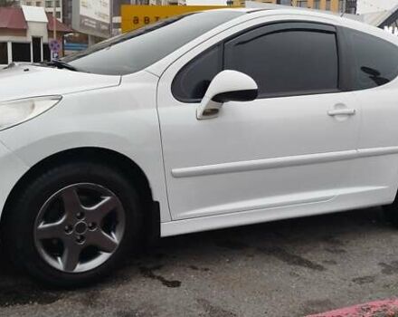 Белый Пежо 207, объемом двигателя 1.36 л и пробегом 179 тыс. км за 4700 $, фото 30 на Automoto.ua