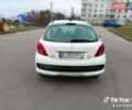 Белый Пежо 207, объемом двигателя 1.36 л и пробегом 269 тыс. км за 3500 $, фото 6 на Automoto.ua