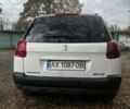 Белый Пежо 207, объемом двигателя 1.6 л и пробегом 272 тыс. км за 5300 $, фото 2 на Automoto.ua