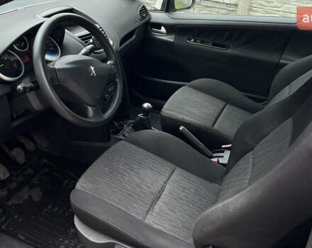 Білий Пежо 207, об'ємом двигуна 1.36 л та пробігом 237 тис. км за 4300 $, фото 11 на Automoto.ua