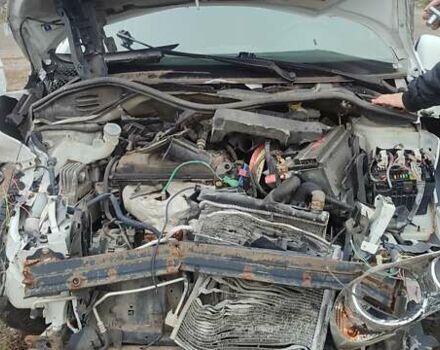 Білий Пежо 207, об'ємом двигуна 1.36 л та пробігом 214 тис. км за 1000 $, фото 1 на Automoto.ua