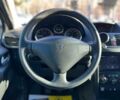 Белый Пежо 207, объемом двигателя 1.4 л и пробегом 209 тыс. км за 3900 $, фото 9 на Automoto.ua