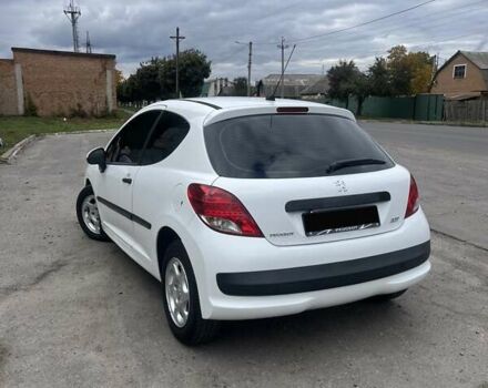 Пежо 207 2010 в Лубнах на Automoto.ua Белый Пежо 207, объемом двигателя 1.36 л и пробегом 190 тыс. км за 4199 $, фото 1 на Automoto.ua