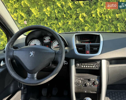 Білий Пежо 207, об'ємом двигуна 1.4 л та пробігом 173 тис. км за 4500 $, фото 34 на Automoto.ua