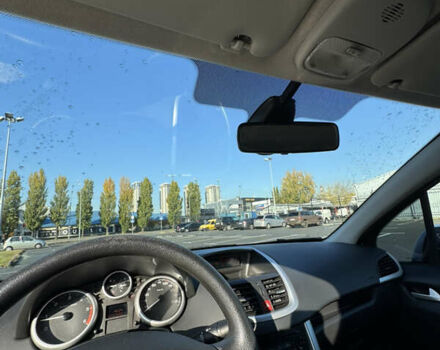 Пежо 207 2011 в Киеве на Automoto.ua Белый Пежо 207, объемом двигателя 1.56 л и пробегом 220 тыс. км за 4300 $, фото 14 на Automoto.ua