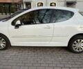 Білий Пежо 207, об'ємом двигуна 1.36 л та пробігом 249 тис. км за 3700 $, фото 1 на Automoto.ua