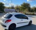 Белый Пежо 207, объемом двигателя 1.36 л и пробегом 278 тыс. км за 3500 $, фото 9 на Automoto.ua