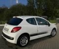 Білий Пежо 207, об'ємом двигуна 1.36 л та пробігом 142 тис. км за 4100 $, фото 4 на Automoto.ua