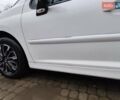 Белый Пежо 207, объемом двигателя 1.4 л и пробегом 262 тыс. км за 5000 $, фото 8 на Automoto.ua