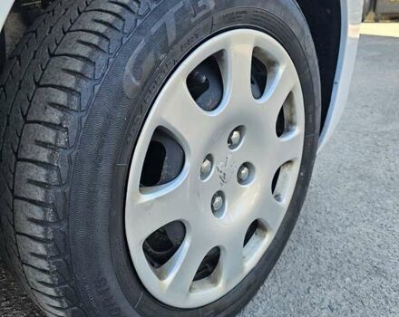 Пежо 207 2011 в Киеве на Automoto.ua Белый Пежо 207, объемом двигателя 1.36 л и пробегом 200 тыс. км за 3600 $, фото 14 на Automoto.ua