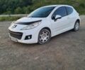 Білий Пежо 207, об'ємом двигуна 1.4 л та пробігом 200 тис. км за 4500 $, фото 7 на Automoto.ua