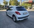 Пежо 207 2011 в Киеве на Automoto.ua Белый Пежо 207, объемом двигателя 1.36 л и пробегом 200 тыс. км за 3600 $, фото 7 на Automoto.ua