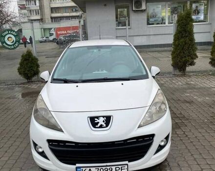 Белый Пежо 207, объемом двигателя 1.4 л и пробегом 262 тыс. км за 5000 $, фото 5 на Automoto.ua