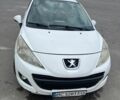 Білий Пежо 207, об'ємом двигуна 1.4 л та пробігом 250 тис. км за 3500 $, фото 1 на Automoto.ua