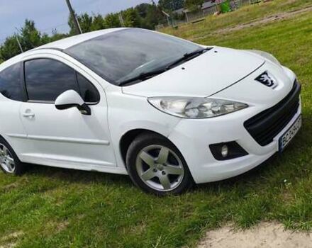 Білий Пежо 207, об'ємом двигуна 1.36 л та пробігом 245 тис. км за 5750 $, фото 2 на Automoto.ua