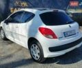 Белый Пежо 207, объемом двигателя 1.4 л и пробегом 300 тыс. км за 4500 $, фото 10 на Automoto.ua