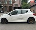 Білий Пежо 207, об'ємом двигуна 1.36 л та пробігом 270 тис. км за 3600 $, фото 4 на Automoto.ua