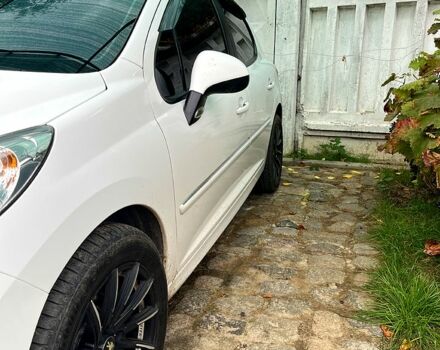 Пежо 207 2012 у Харкові на Automoto.ua Білий Пежо 207, об'ємом двигуна 1.4 л та пробігом 85 тис. км за 6300 $, фото 3 на Automoto.ua