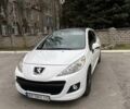 Белый Пежо 207, объемом двигателя 0 л и пробегом 147 тыс. км за 4500 $, фото 1 на Automoto.ua