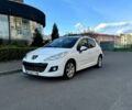 Белый Пежо 207, объемом двигателя 1.4 л и пробегом 200 тыс. км за 4999 $, фото 1 на Automoto.ua