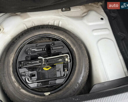 Белый Пежо 207, объемом двигателя 1.4 л и пробегом 164 тыс. км за 4750 $, фото 33 на Automoto.ua