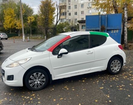 Пежо 207 2012 у Обухове на Automoto.ua Білий Пежо 207, об'ємом двигуна 1.4 л та пробігом 512 тис. км за 2500 $, фото 2 на Automoto.ua
