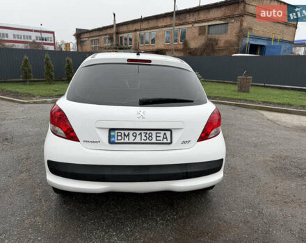 Белый Пежо 207, объемом двигателя 1.4 л и пробегом 164 тыс. км за 4750 $, фото 5 на Automoto.ua