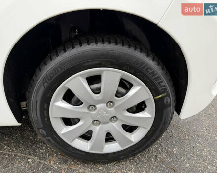 Белый Пежо 207, объемом двигателя 1.4 л и пробегом 164 тыс. км за 4750 $, фото 7 на Automoto.ua