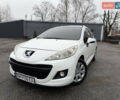 Белый Пежо 207, объемом двигателя 1.4 л и пробегом 164 тыс. км за 4750 $, фото 1 на Automoto.ua