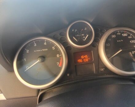 Белый Пежо 207, объемом двигателя 1.4 л и пробегом 198 тыс. км за 4100 $, фото 3 на Automoto.ua