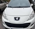 Белый Пежо 207, объемом двигателя 1.36 л и пробегом 228 тыс. км за 3500 $, фото 4 на Automoto.ua